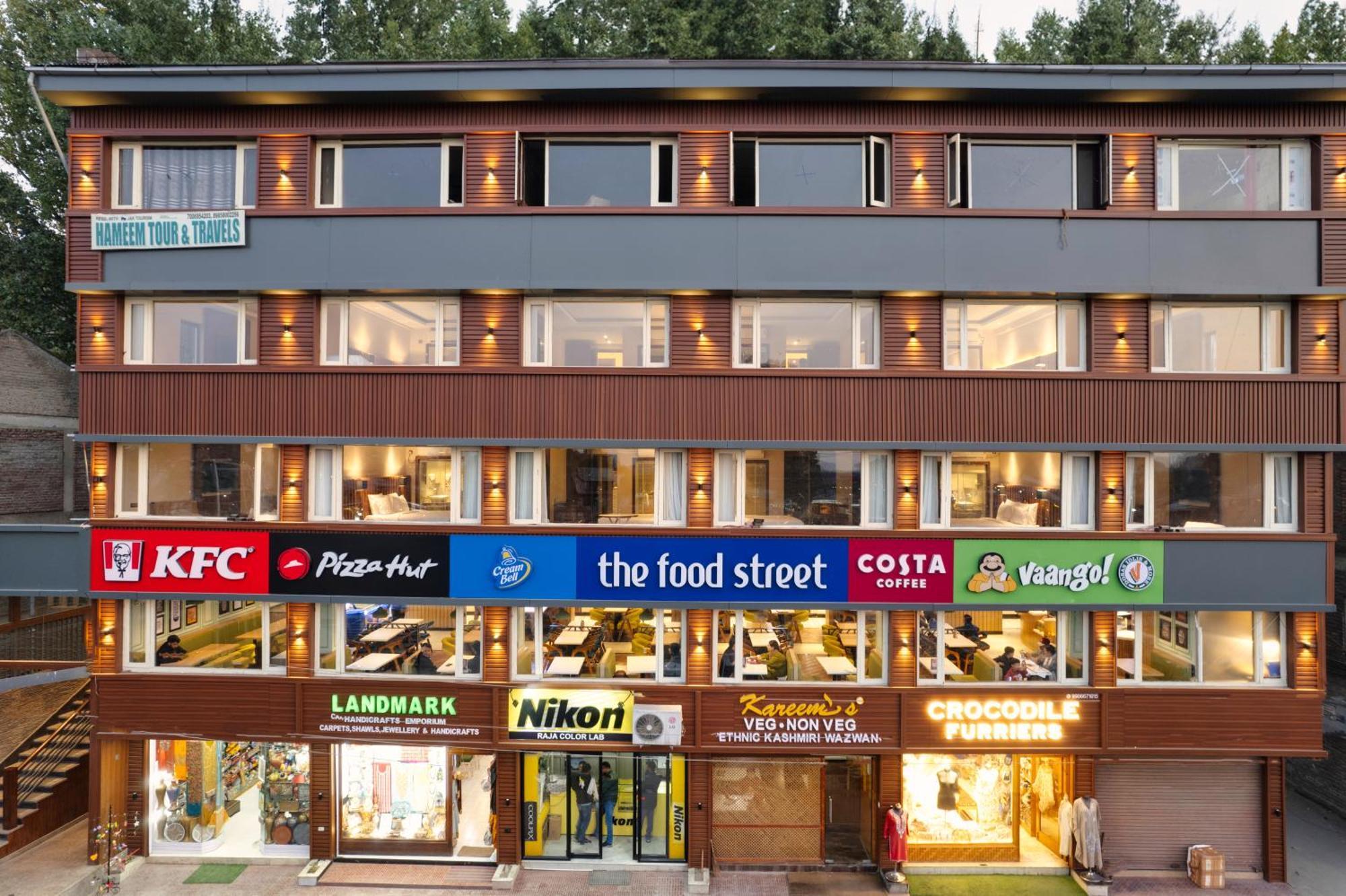 Hotel 11 Boulevard Srīnagar Exterior foto